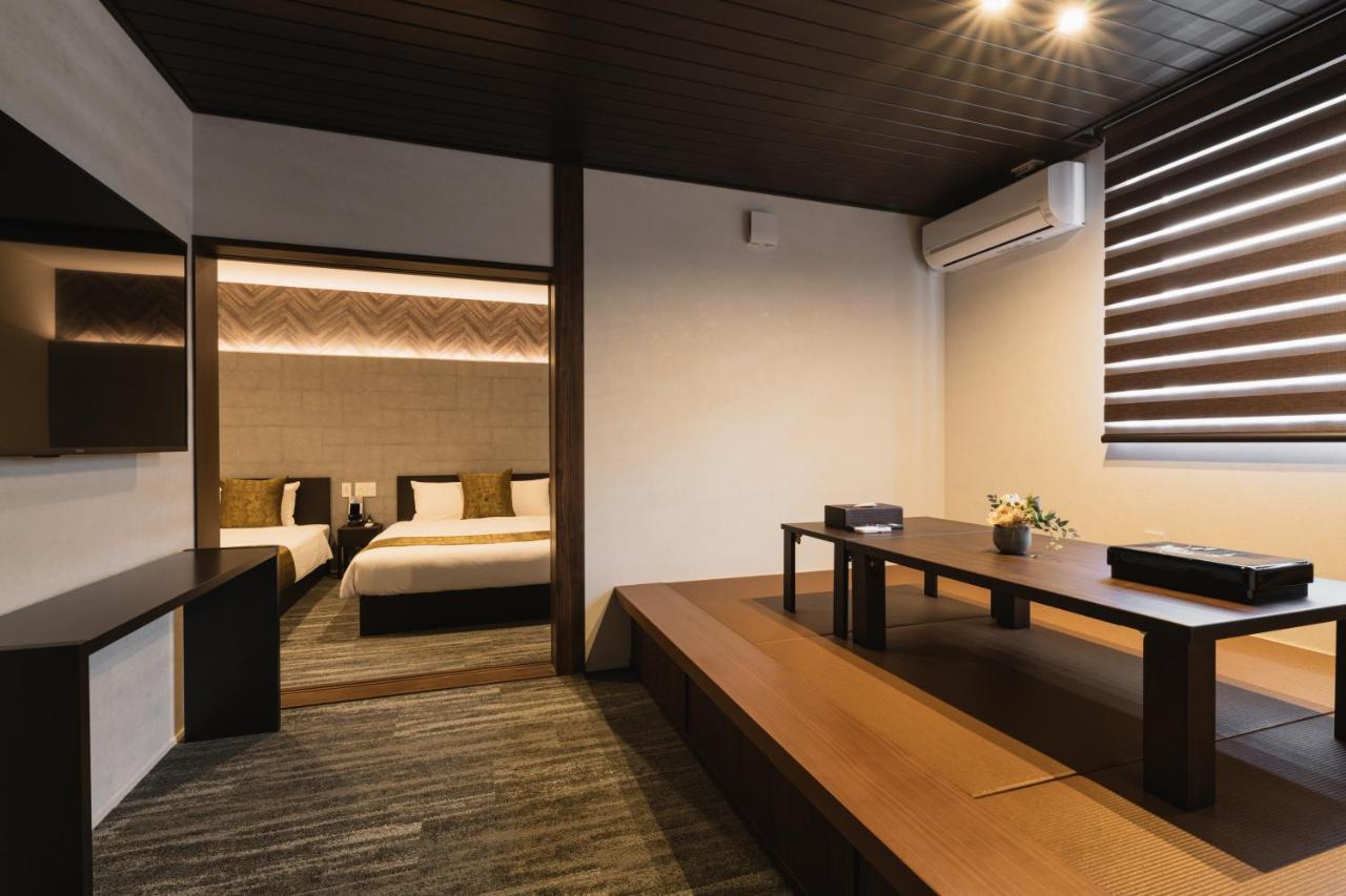 Grand Base Crane Apart otel Fukuoka  Dış mekan fotoğraf